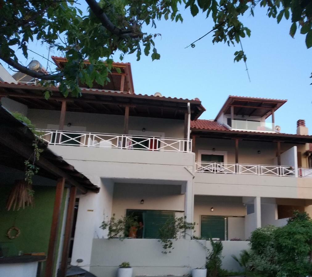 Isalos Velika  Esterno foto